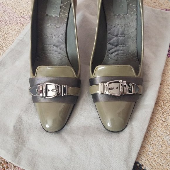 GUCCI Patent Leather Buckle Pumps - Picture 3 of 6
